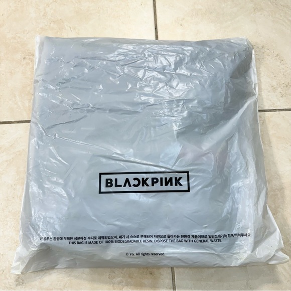 🖤🩷 BLACKPINK BORN PINK WORLD TOUR SEOUL OFFICIAL MD GOODS HOODIE Black M Size - Picture 5 of 8